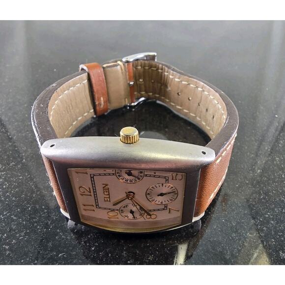 Men's Elgin FG032 Tank Style Multifunction Calendar Quartz Watch New Battery - Picture 4 of 9